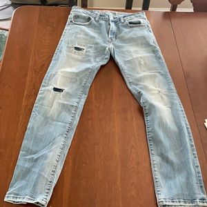 Men’s American Eagle jeans 30 x 30 distressed flex 4 stretch